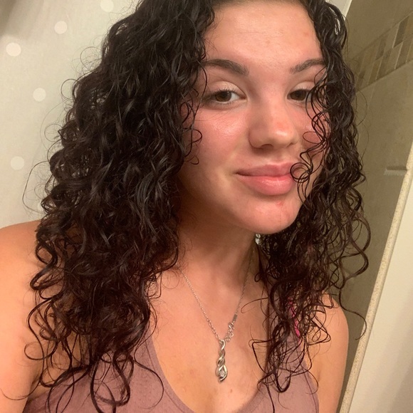 Meet Lily ->>>Check out my Mens Closet Too!! - Picture 1 of 2